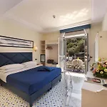 فندق Del Mare 3*