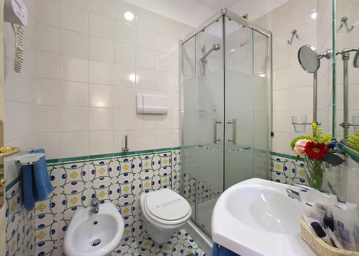 Отель Del Mare 3*