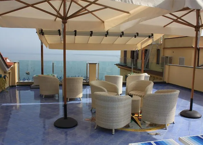 Del Mare Hotell