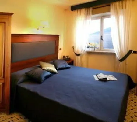 Del Mare Hotel 3*